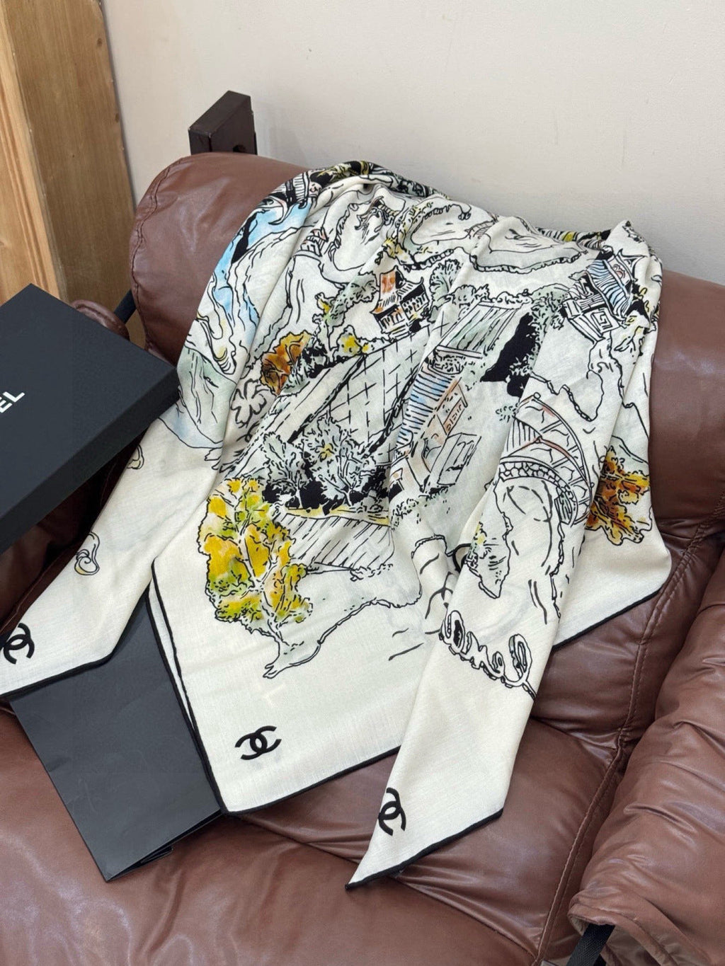 CHANEL 25S SCARF 135 IN CASHMERE 991637