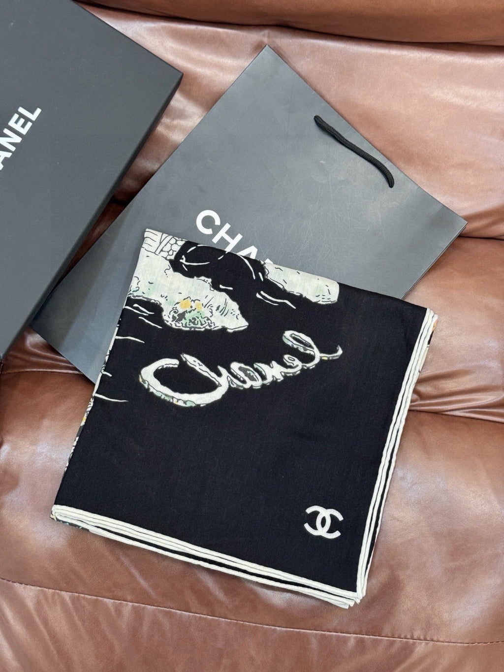 CHANEL 25S SCARF 135 IN CASHMERE 991638