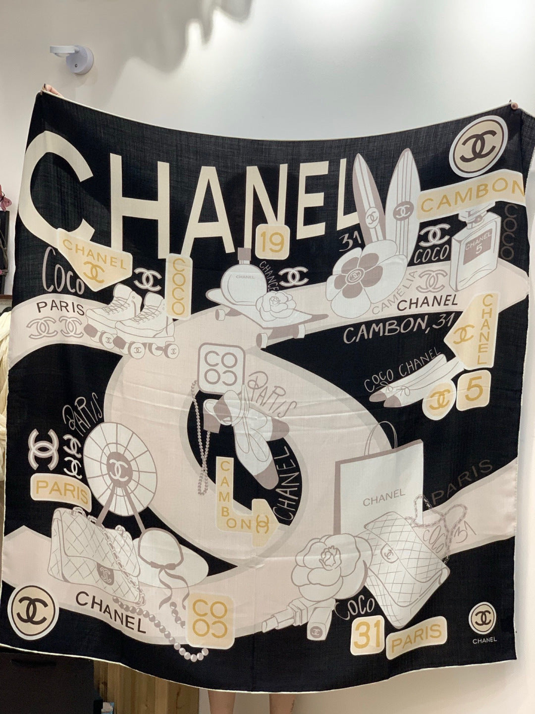 CHANEL 25S SCARF 135 IN CASHMERE 991651