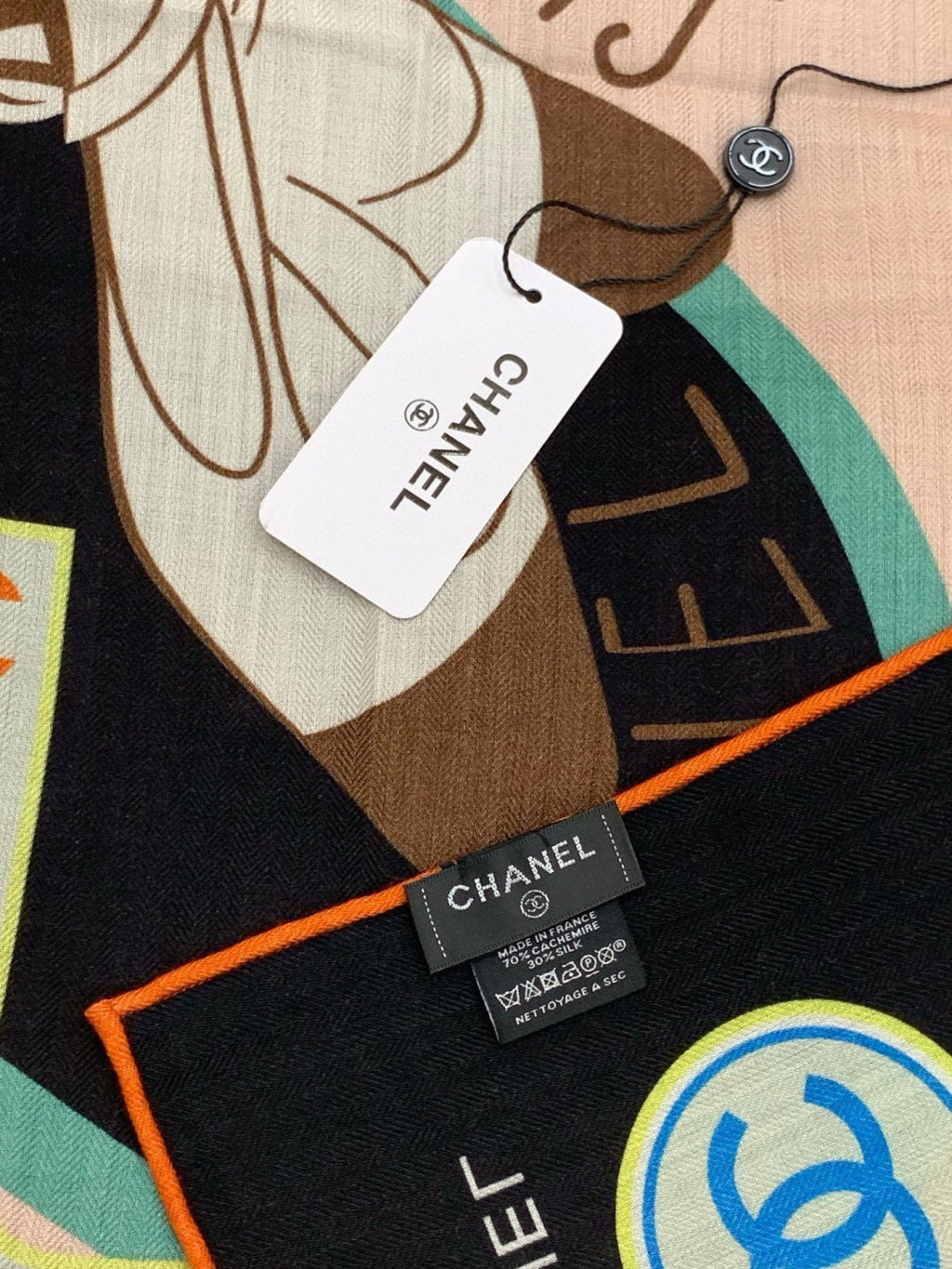 CHANEL 25S SCARF 135 IN CASHMERE 991653