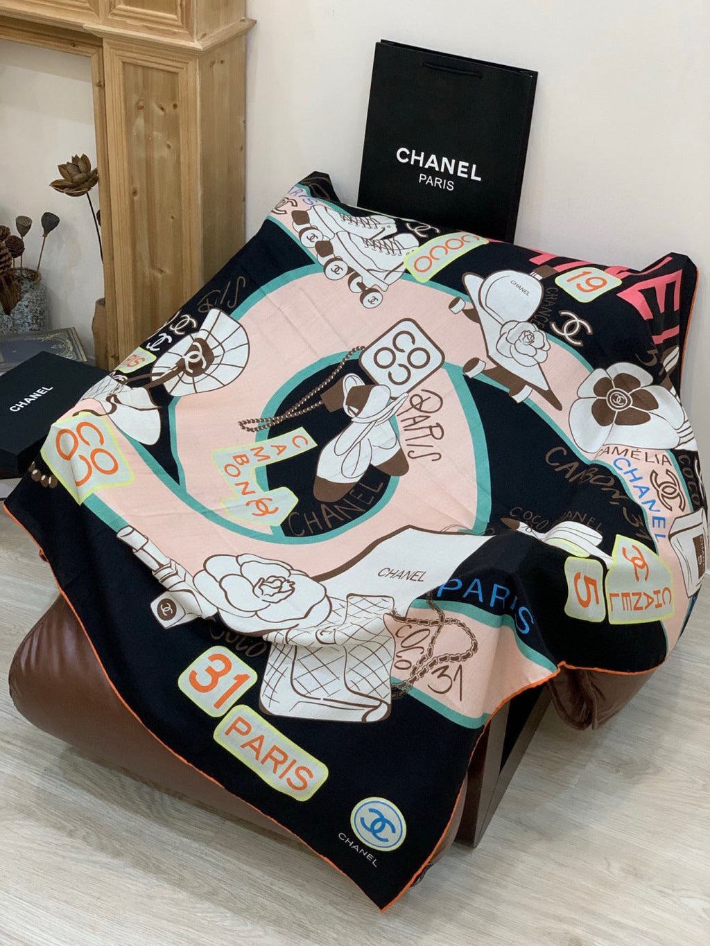 CHANEL 25S SCARF 135 IN CASHMERE 991653