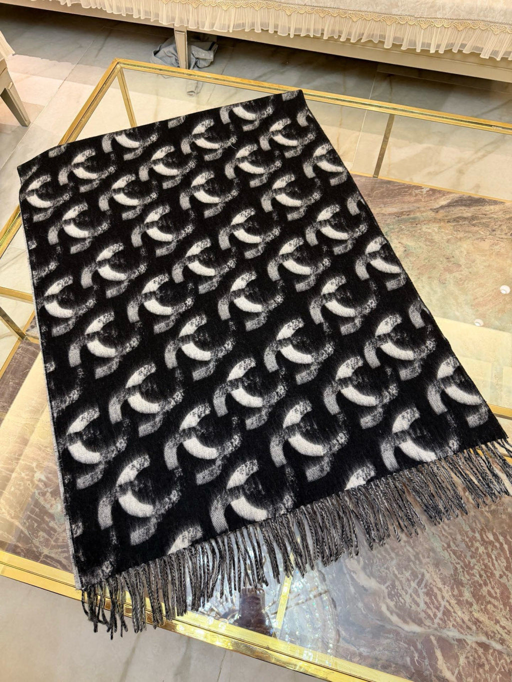 CHANEL 25S SCARF 210 CM IN CASHMERE 942916
