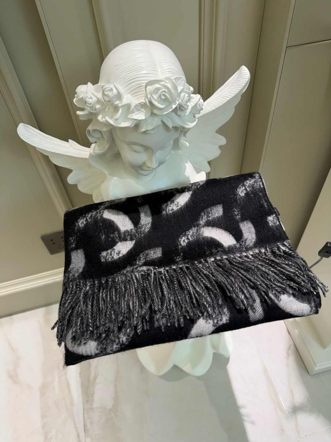 CHANEL 25S SCARF 210 CM IN CASHMERE 942916