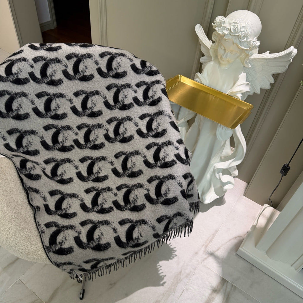 CHANEL 25S SCARF 210 CM IN CASHMERE 942916