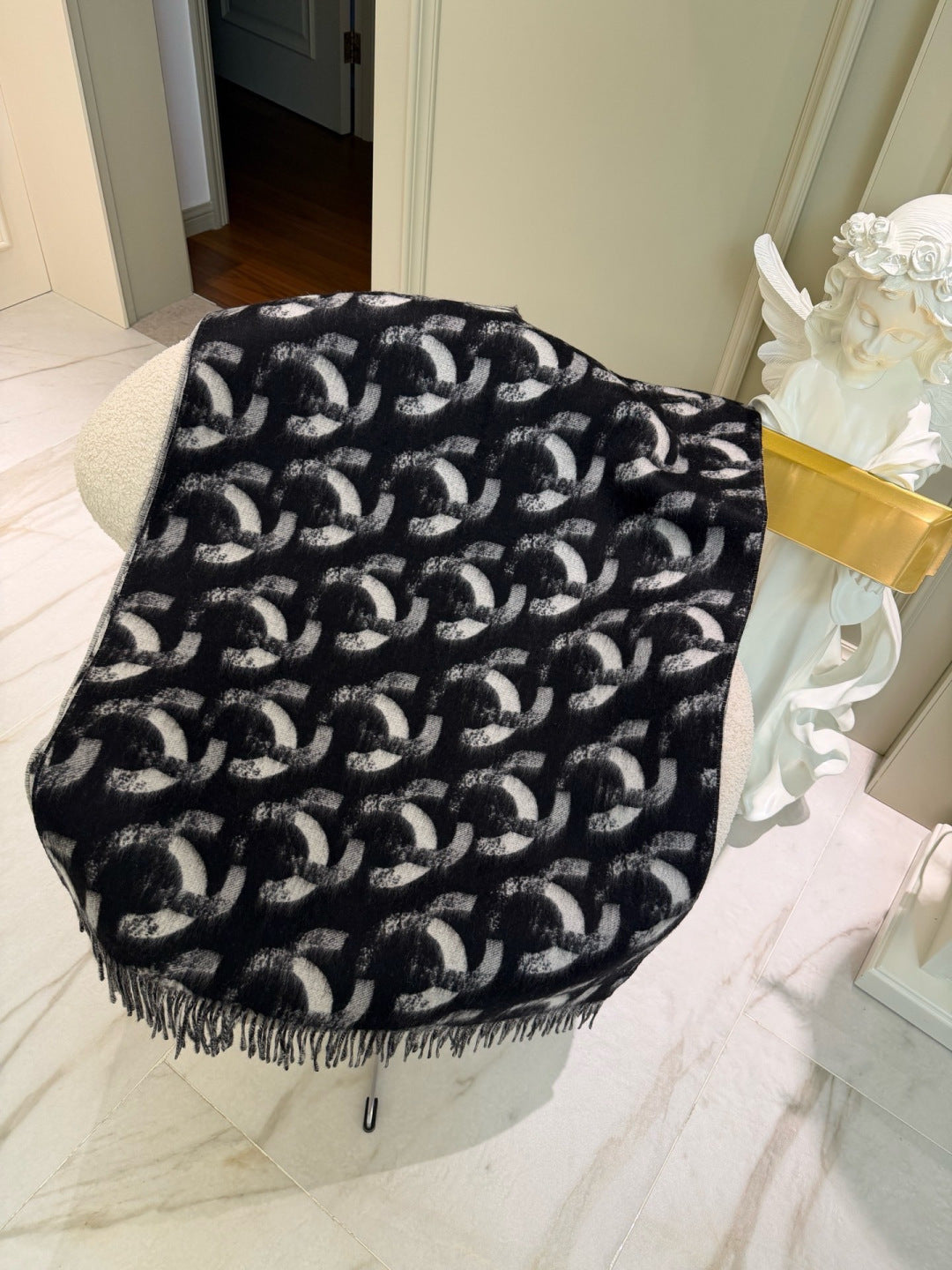 CHANEL 25S SCARF 210 CM IN CASHMERE 942916
