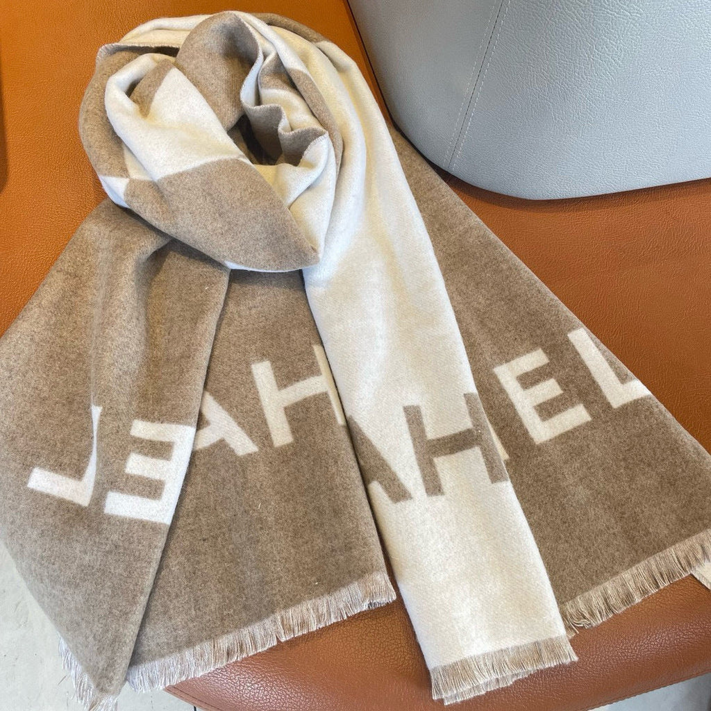 CHANEL 25S SCARF 200 IN CASHMERE 989861