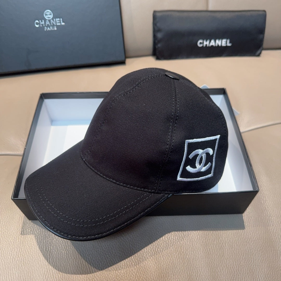 CHANEL BASEBALL HAT IN BLACK DOUBLE C EMBROIDERED 674174