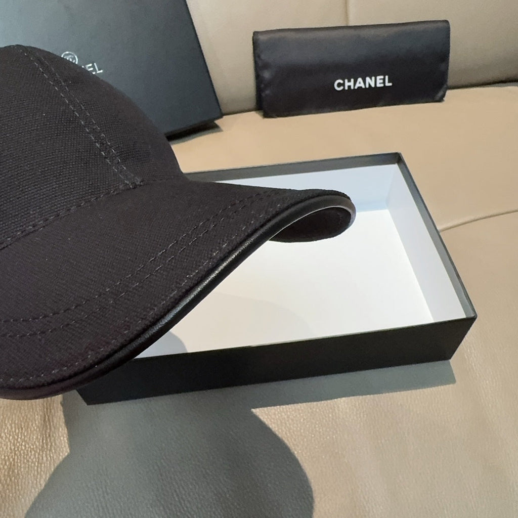 CHANEL BASEBALL HAT IN BLACK DOUBLE C EMBROIDERED 674174