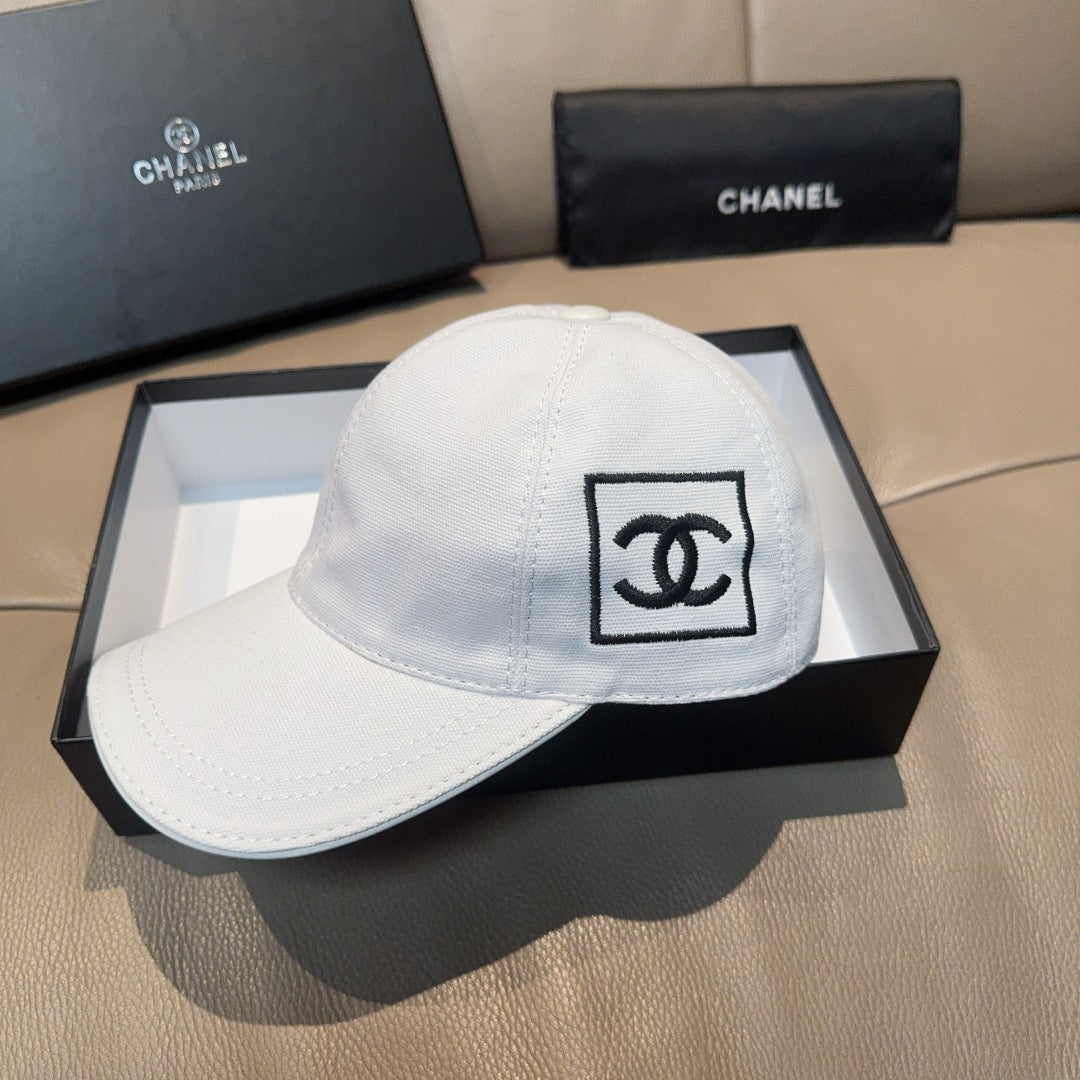 CHANEL BASEBALL HAT IN WHITE DOUBLE C EMBROIDERED 674175
