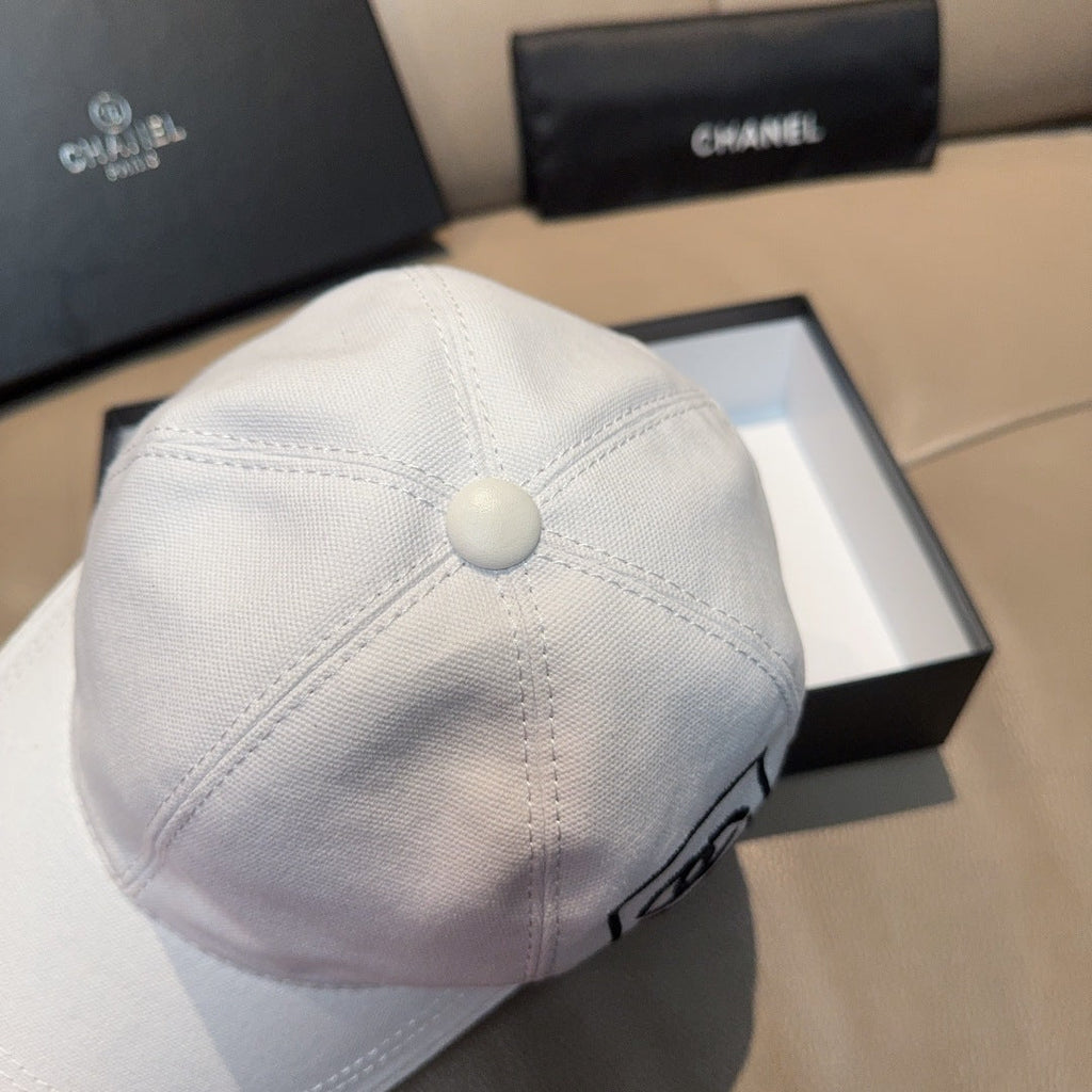 CHANEL BASEBALL HAT IN WHITE DOUBLE C EMBROIDERED 674175