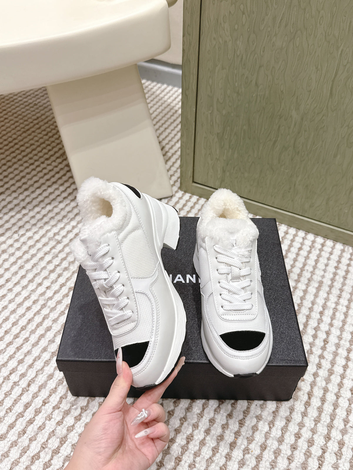 CHANEL 25S SNEAKERS IN WHITE SYNTHETIC FABRIC AND CALFSKIN BLACK SUEDE