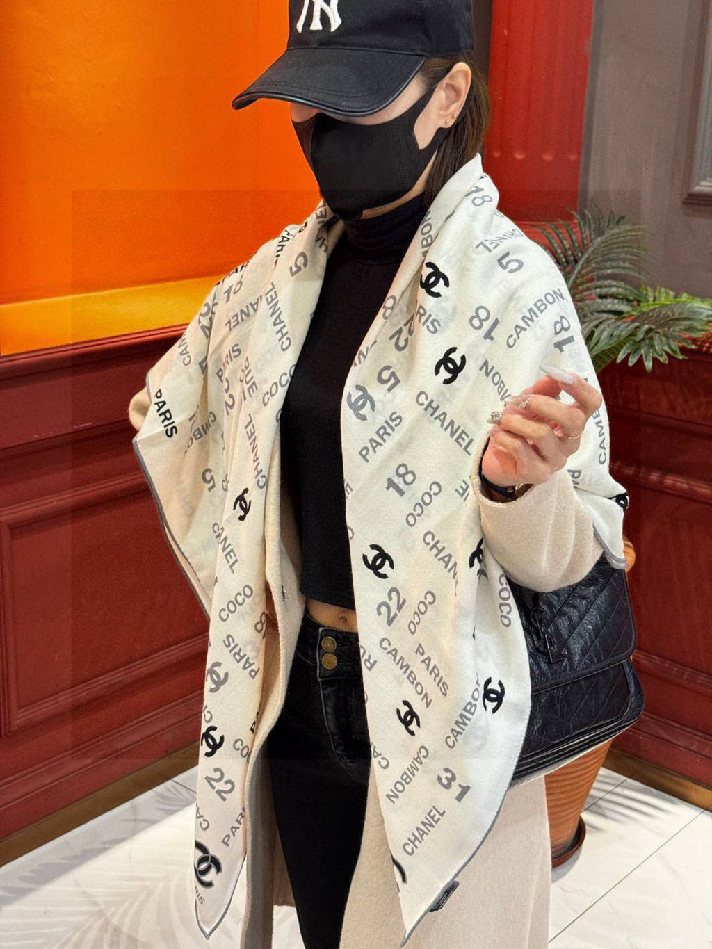 CHANEL 25S SCARF 140 IN CASHMERE SILK 733896