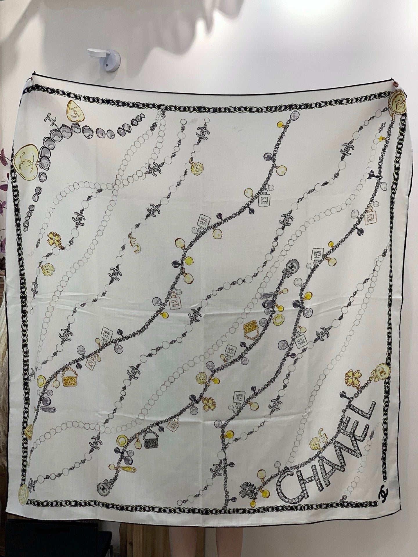 CHANEL 25S SCARF 135 CM IN CASHMERE SILK 941838