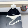 CHANEL KNIT HAT IN BLACK MIX WHITE WOOL 426270