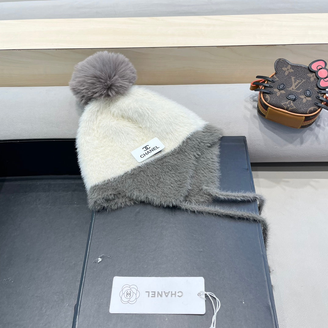 CHANEL KNIT HAT IN WHITE MIX MOUSE GRAY WOOL 426269