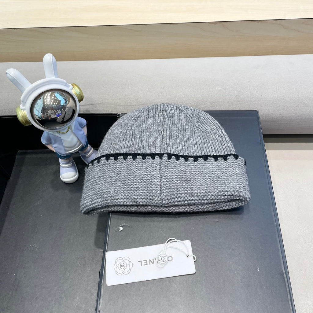 CHANEL KNIT HAT IN SHADOW GRAY WOOL 424301