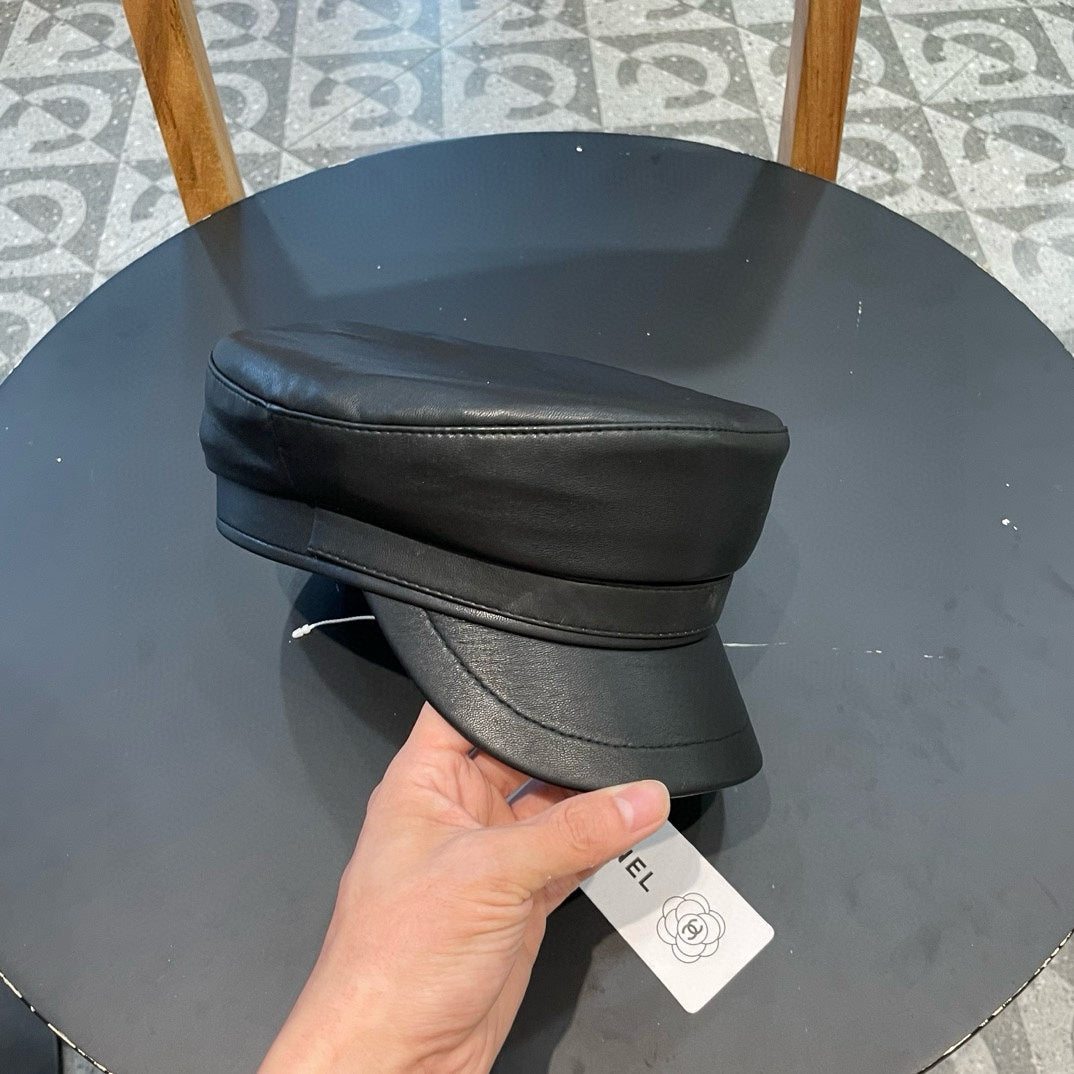 CHANEL NEWSBOY CAP IN BLACK CALFSKIN 421107