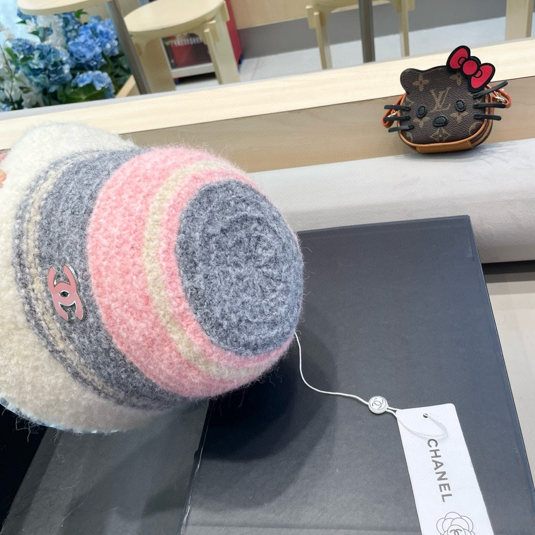 CHANEL BUCKET HAT IN COLORFUL FLEECE 421128