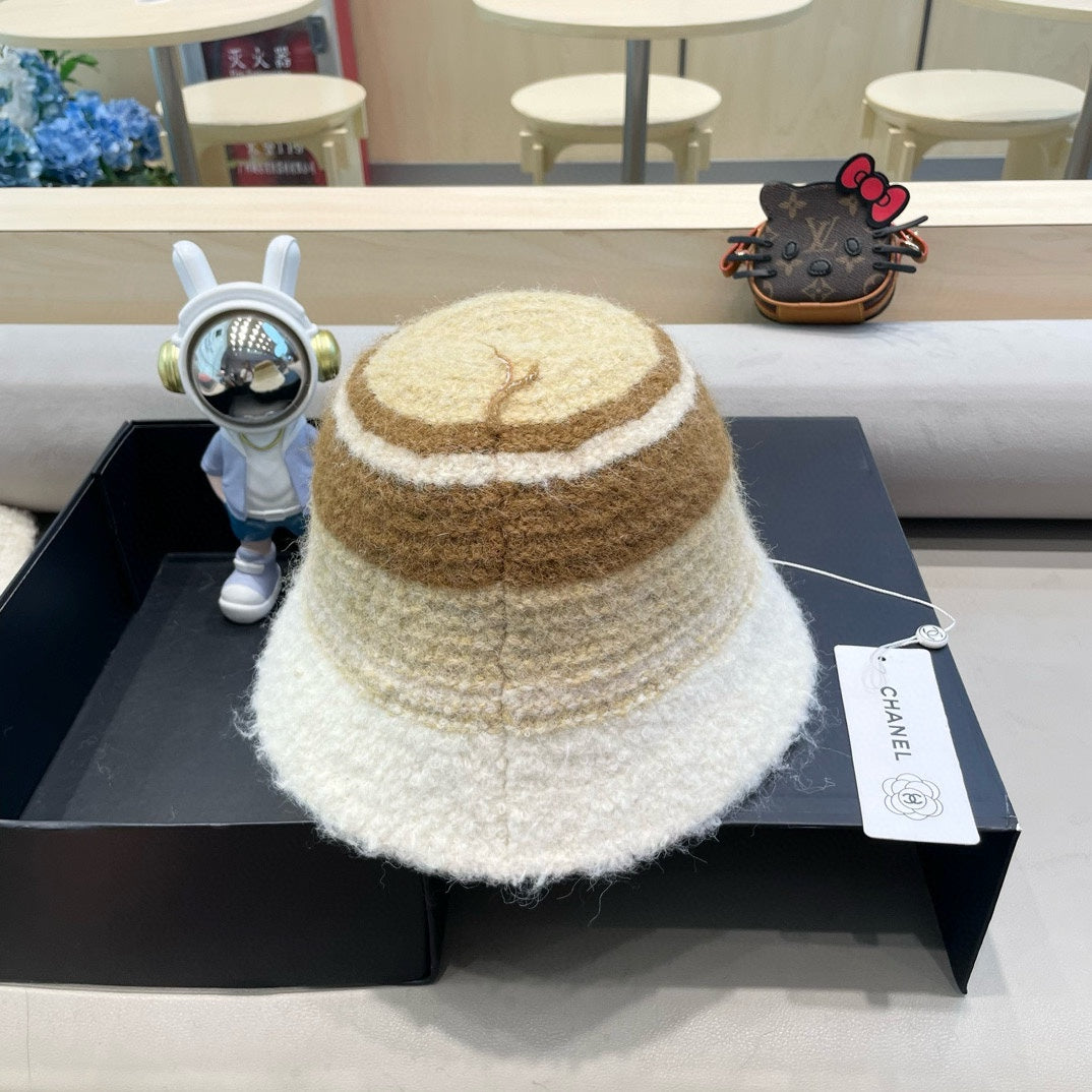 CHANEL BUCKET HAT IN COLORFUL FLEECE 421130