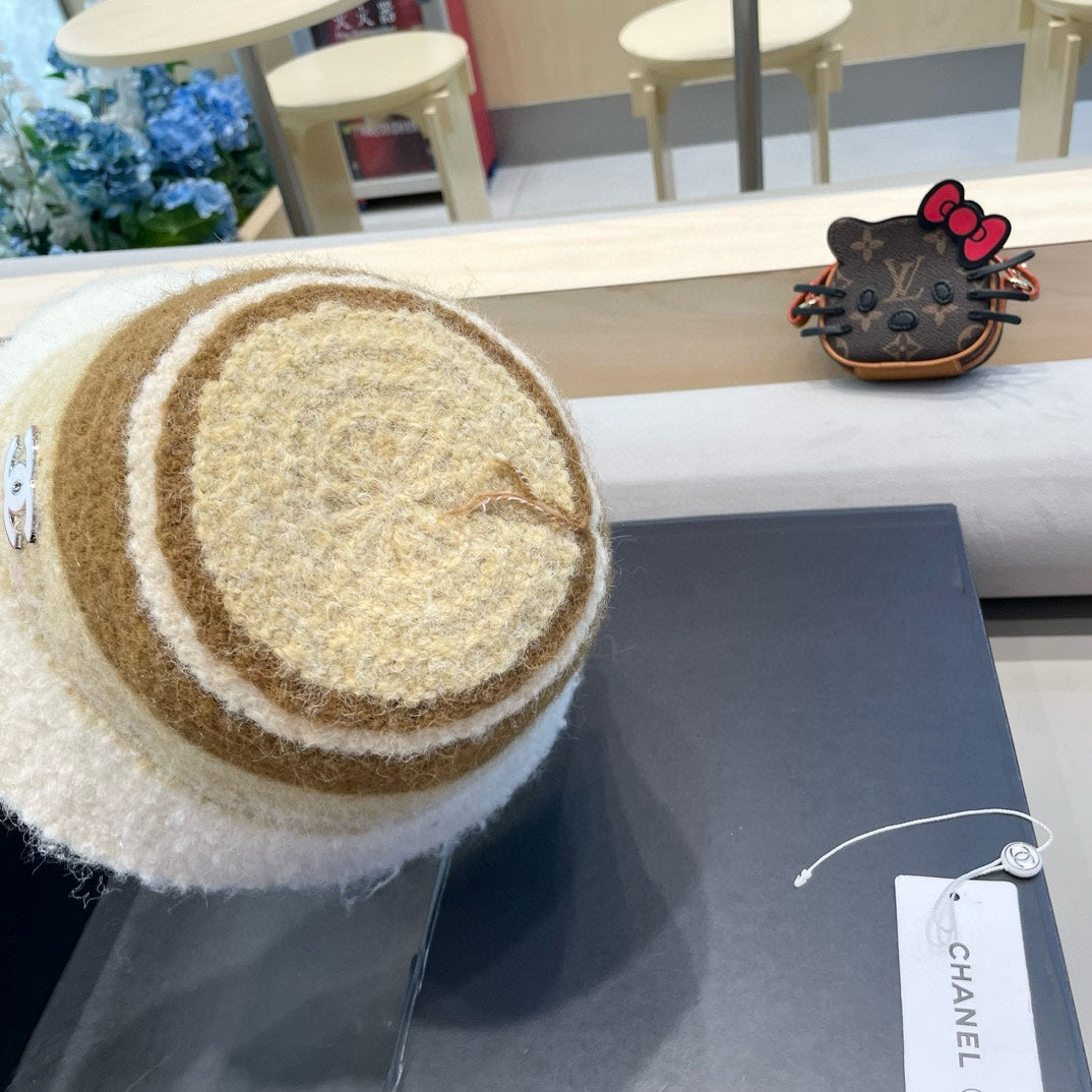 CHANEL BUCKET HAT IN COLORFUL FLEECE 421130