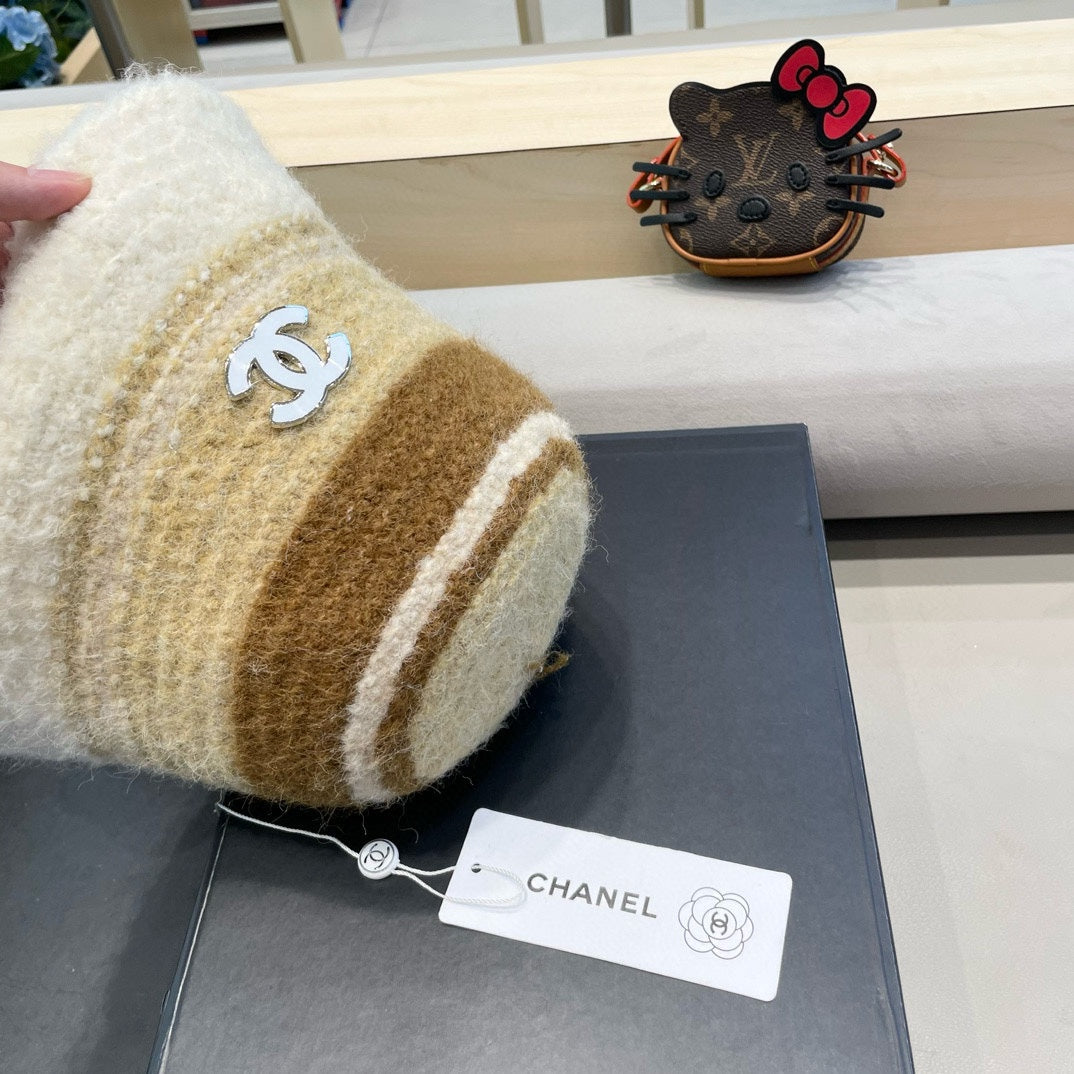CHANEL BUCKET HAT IN COLORFUL FLEECE 421130