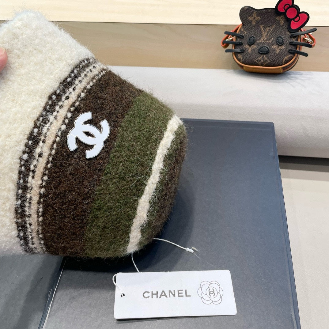 CHANEL BUCKET HAT IN COLORFUL FLEECE 421131