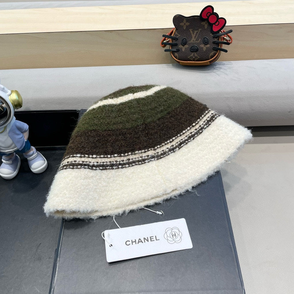 CHANEL BUCKET HAT IN COLORFUL FLEECE 421131