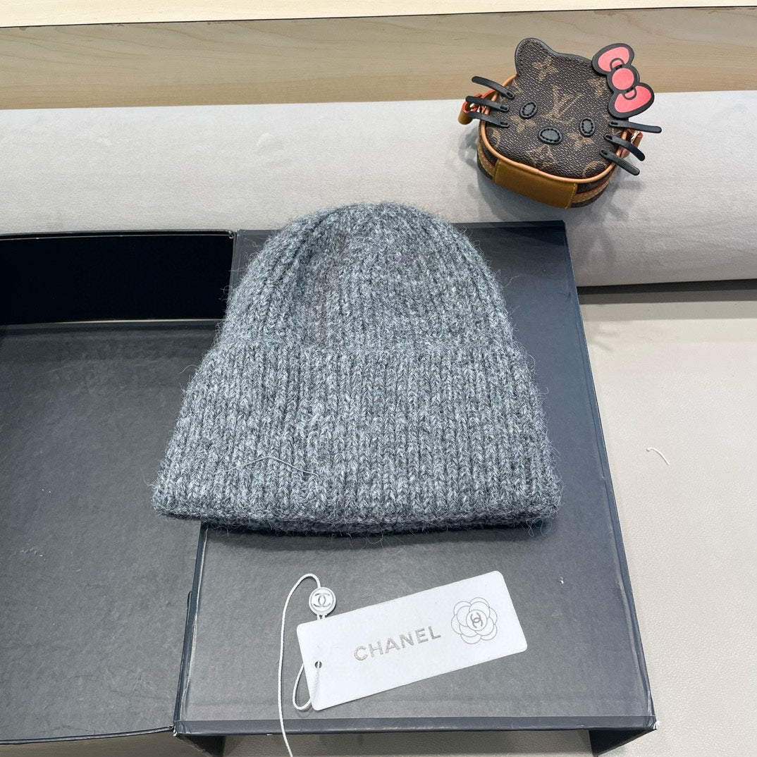CHANEL BEANIE HAT IN SHARK GRAY WOOL WITH BOW 421252