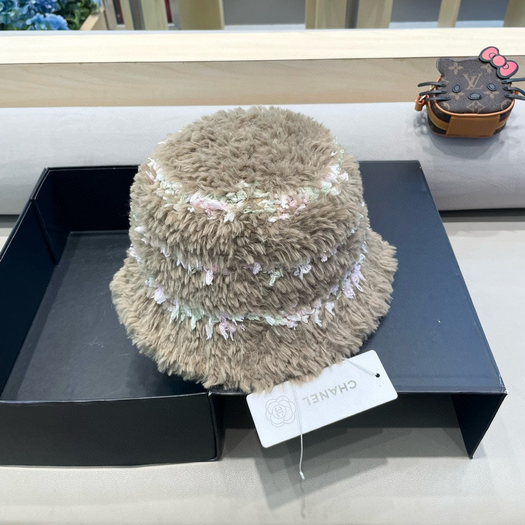 CHANEL BUCKET HAT IN MEDIUM BROWN FLEECE 421276