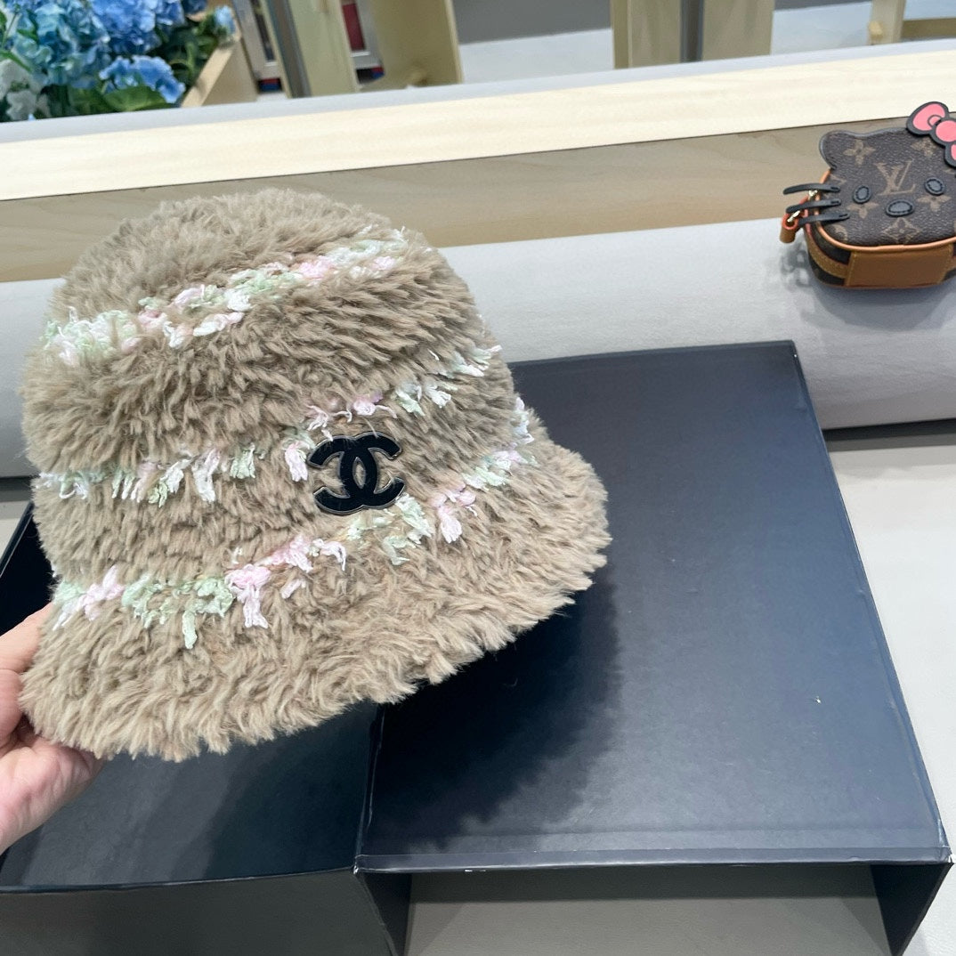 CHANEL BUCKET HAT IN MEDIUM BROWN FLEECE 421276