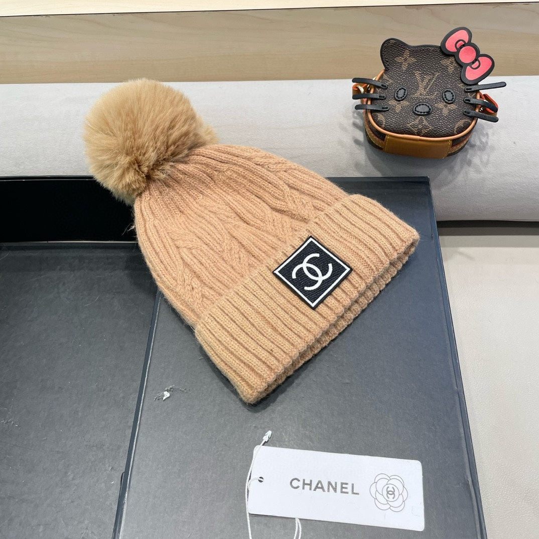 CHANEL BEANIE HAT IN SEPIA TAN WOOL 422177