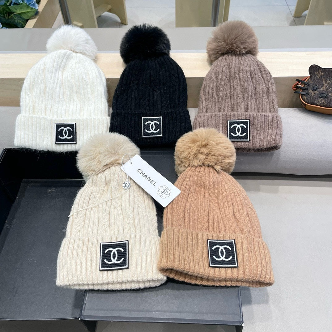 CHANEL BEANIE HAT IN BEIGE WOOL 422178