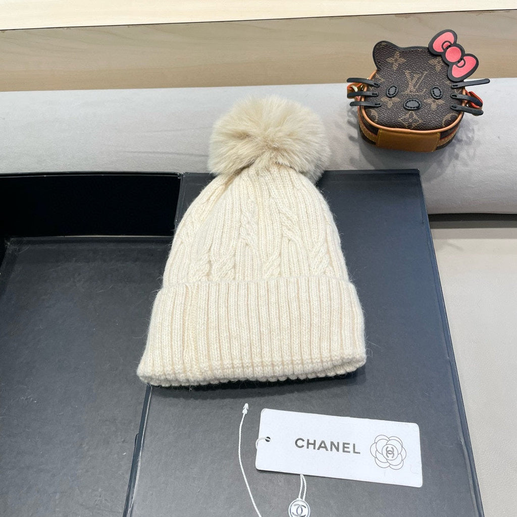 CHANEL BEANIE HAT IN BEIGE WOOL 422178