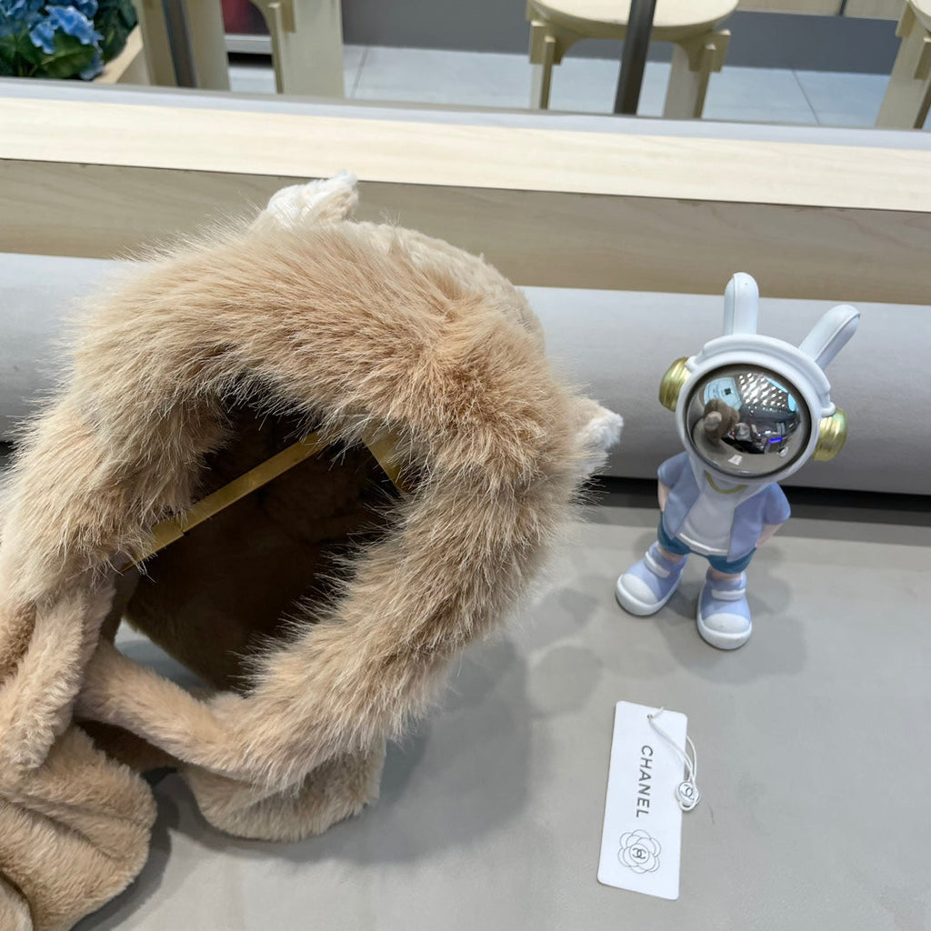 CHANEL BALACLAVA HAT IN CAMEL BEIGE MIX WHITE FLEECE 422215