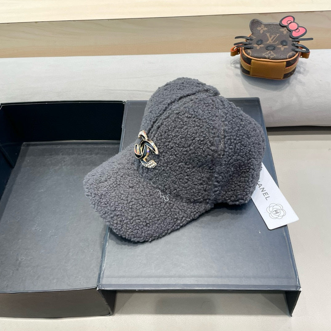 CHANEL BASEBALL HAT IN MOUSE GRAY LAMB FUR 424254