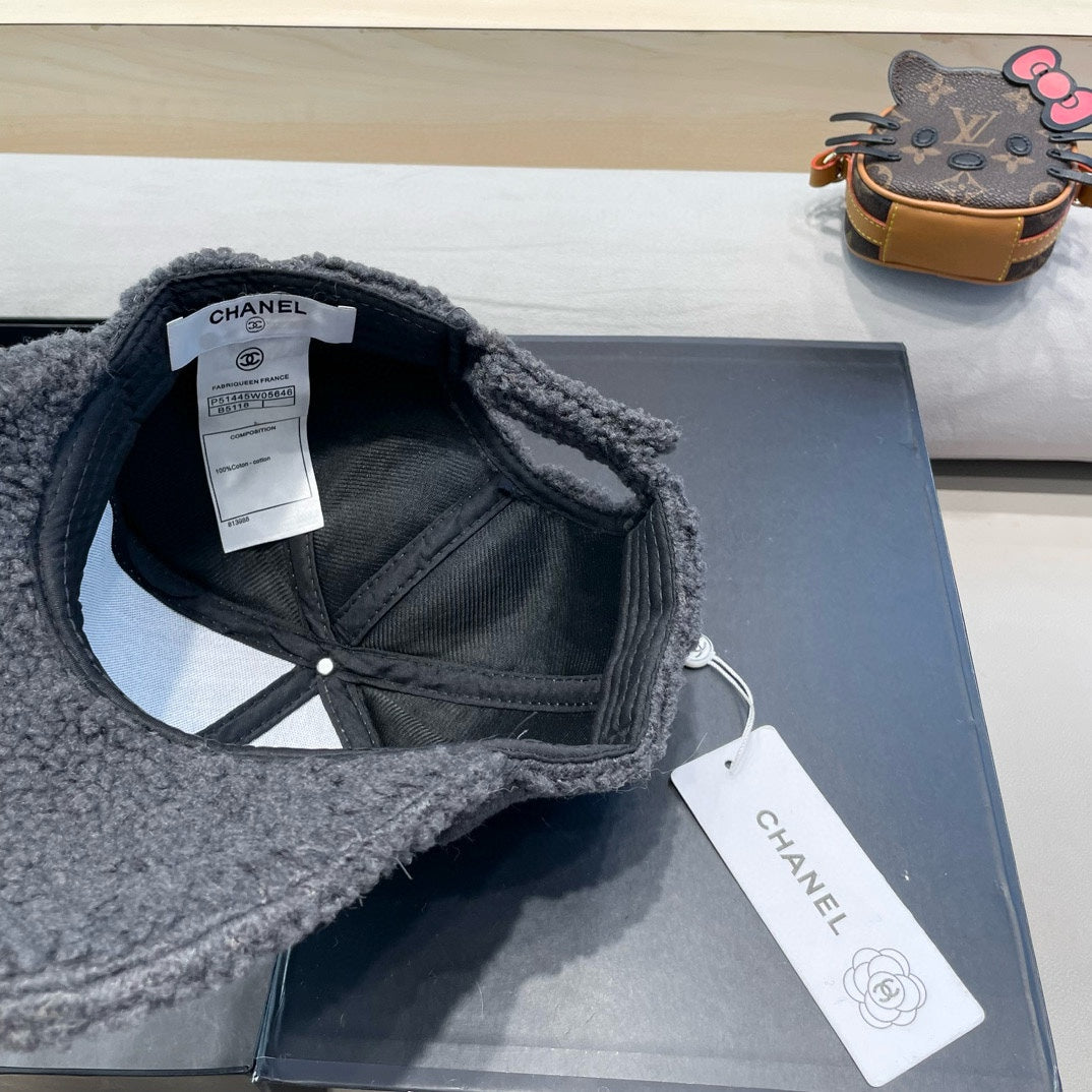CHANEL BASEBALL HAT IN MOUSE GRAY LAMB FUR 424254