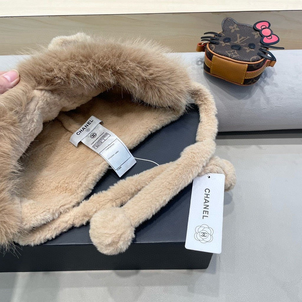 CHANEL BEANIE HAT IN CAMEL BROWN LAMB FUR 426238