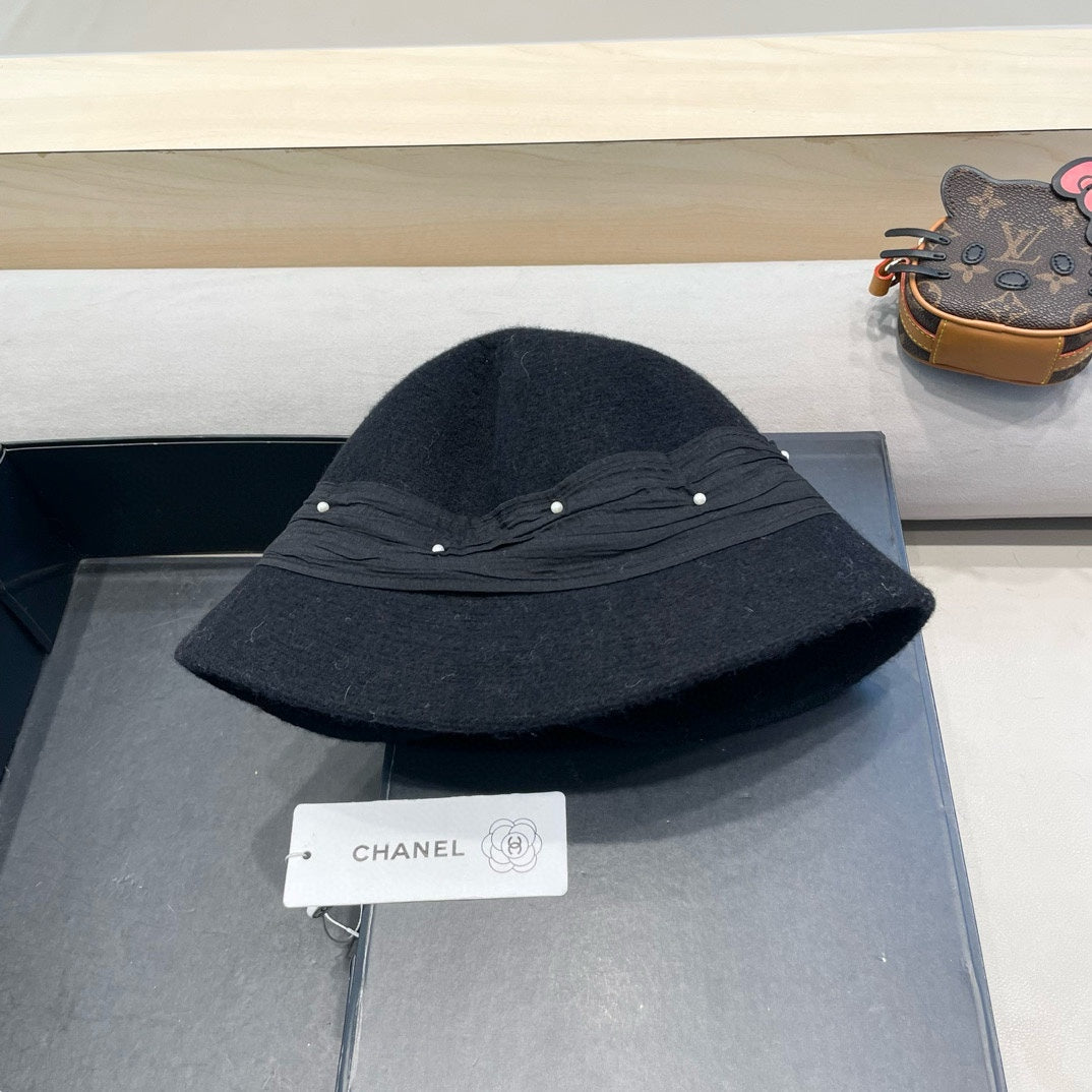 CHANEL BUCKET HAT IN BLACK WOOL BLEND 426247