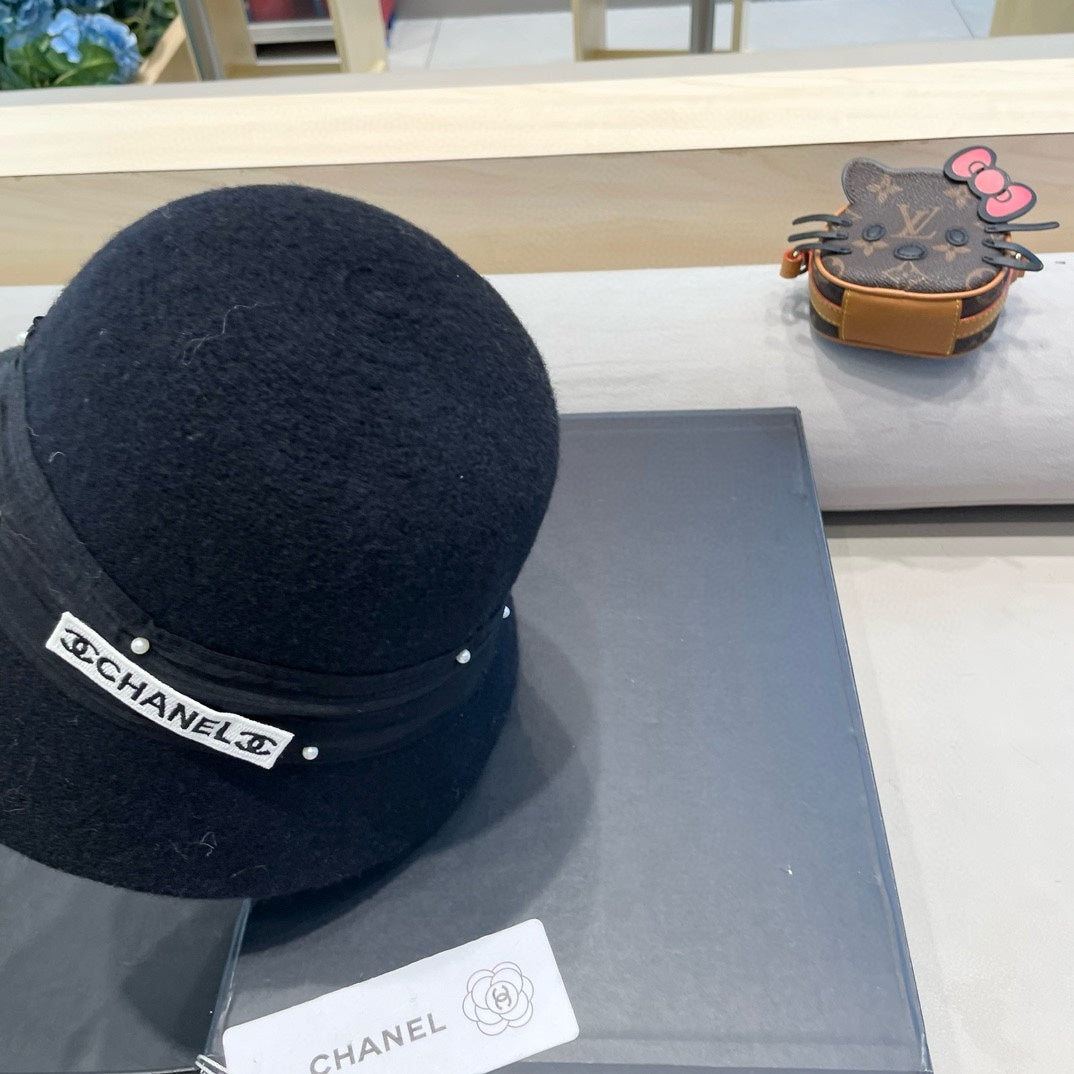 CHANEL BUCKET HAT IN BLACK WOOL BLEND 426247