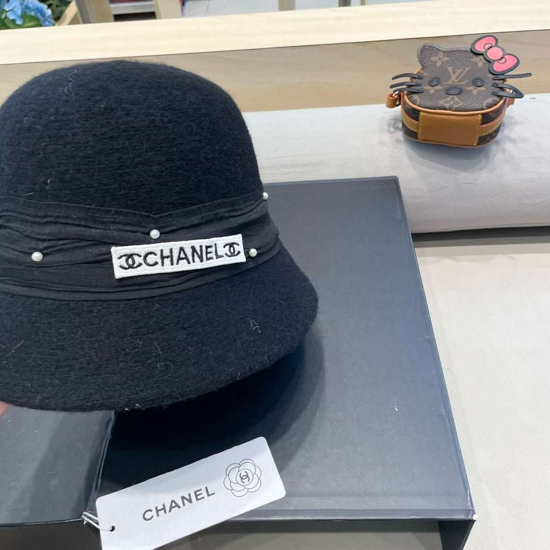 CHANEL BUCKET HAT IN BLACK WOOL BLEND 426247