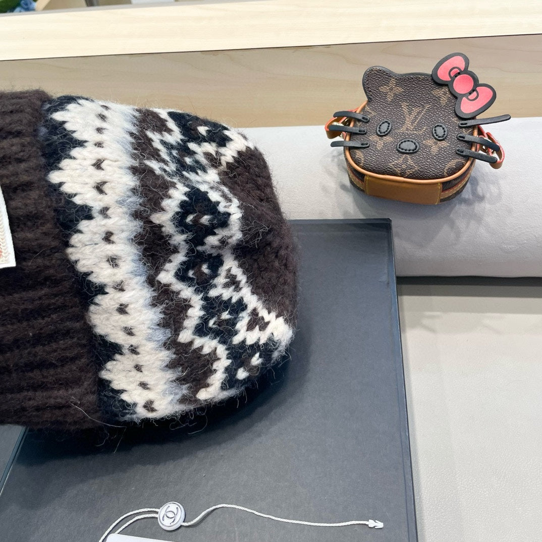 CHANEL KNIT BEANIE HAT CHOCOLATE BROWN 428240