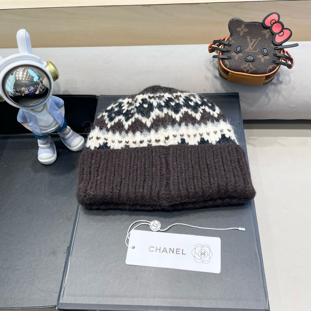 CHANEL KNIT BEANIE HAT CHOCOLATE BROWN 428240
