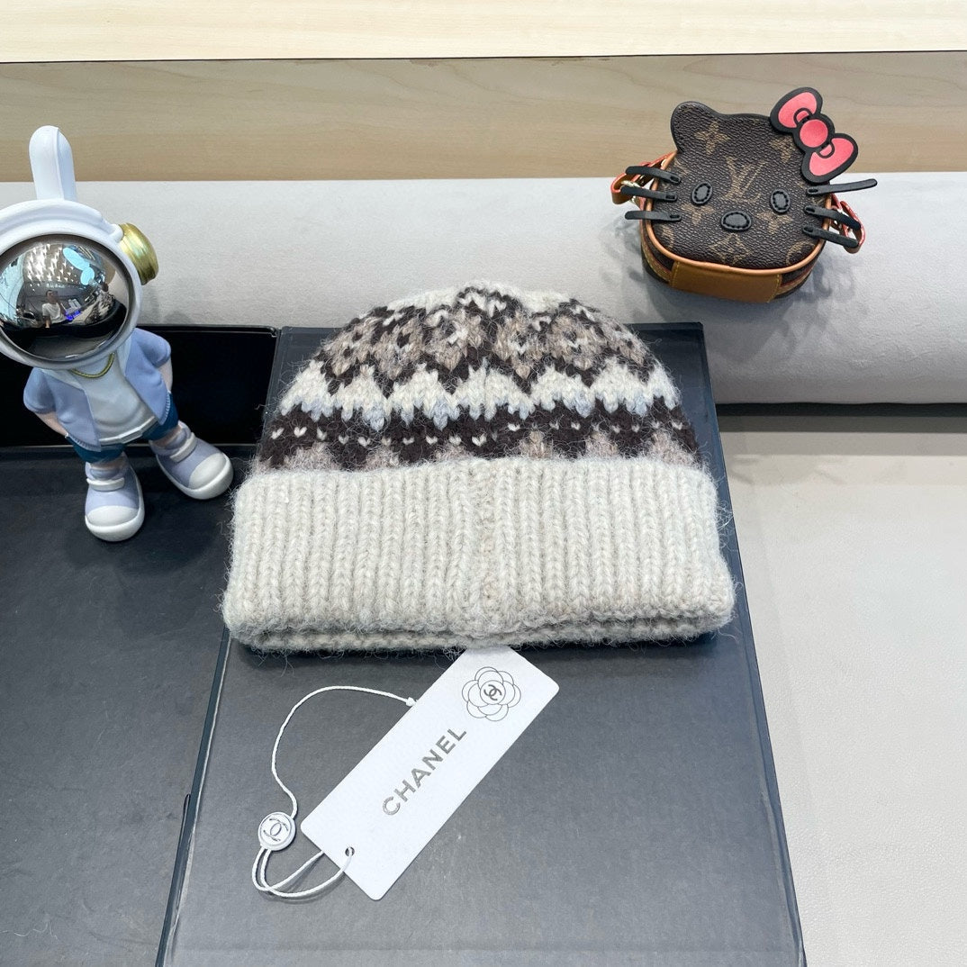 CHANEL KNIT BEANIE HAT WHITE MIX BROWN 428242