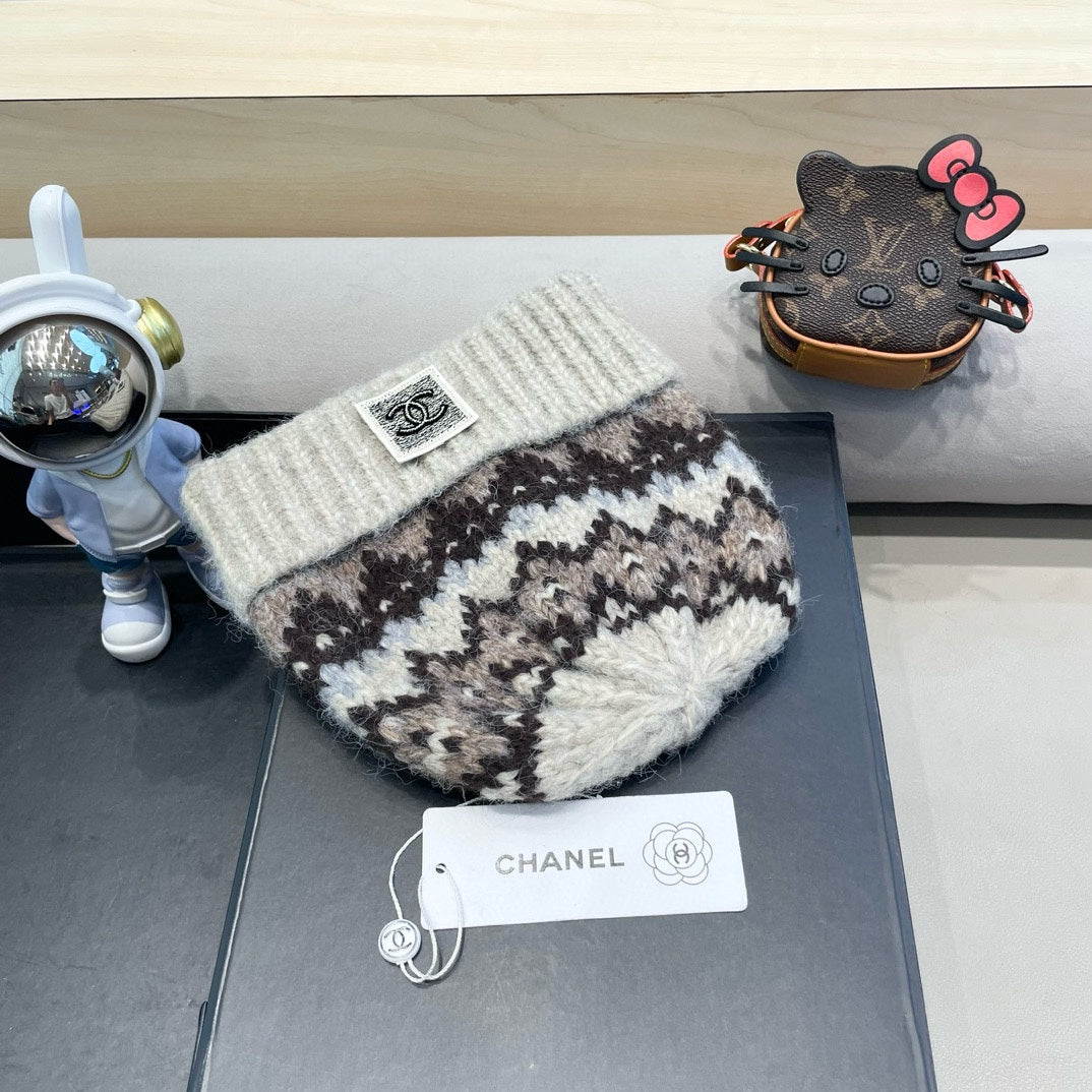 CHANEL KNIT BEANIE HAT WHITE MIX BROWN 428242