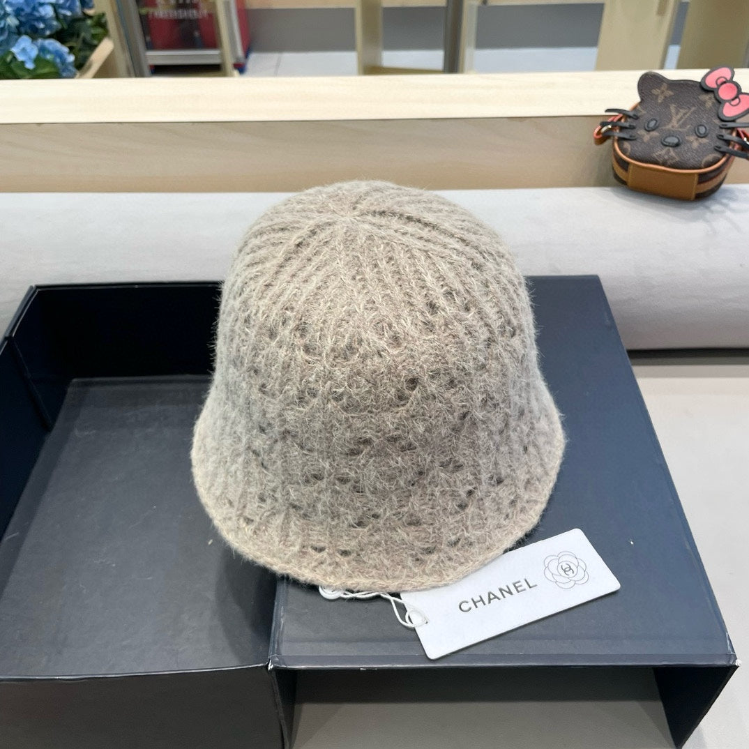 CHANEL BUCKET HAT KHAKI BROWN KNITTED FABRIC WITH RABBIT FUR 428091