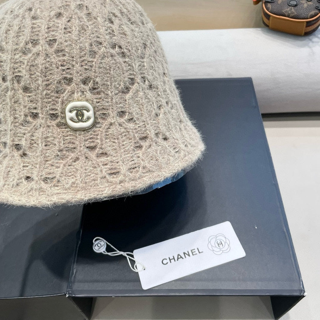 CHANEL BUCKET HAT KHAKI BROWN KNITTED FABRIC WITH RABBIT FUR 428091