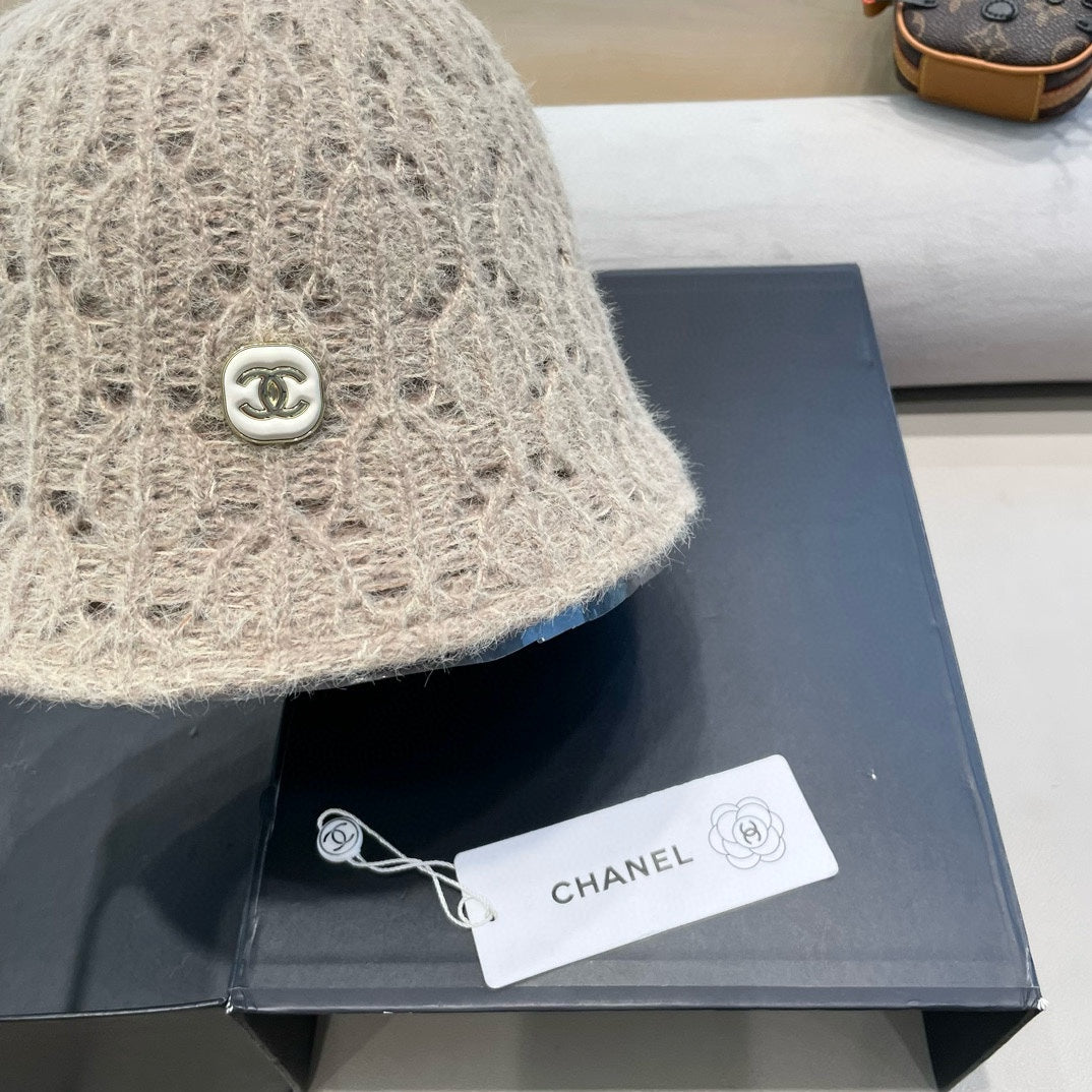 CHANEL BUCKET HAT KHAKI BROWN KNITTED FABRIC WITH RABBIT FUR 428091