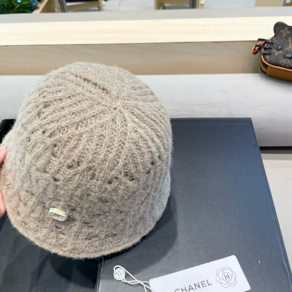 CHANEL BUCKET HAT KHAKI BROWN KNITTED FABRIC WITH RABBIT FUR 428091