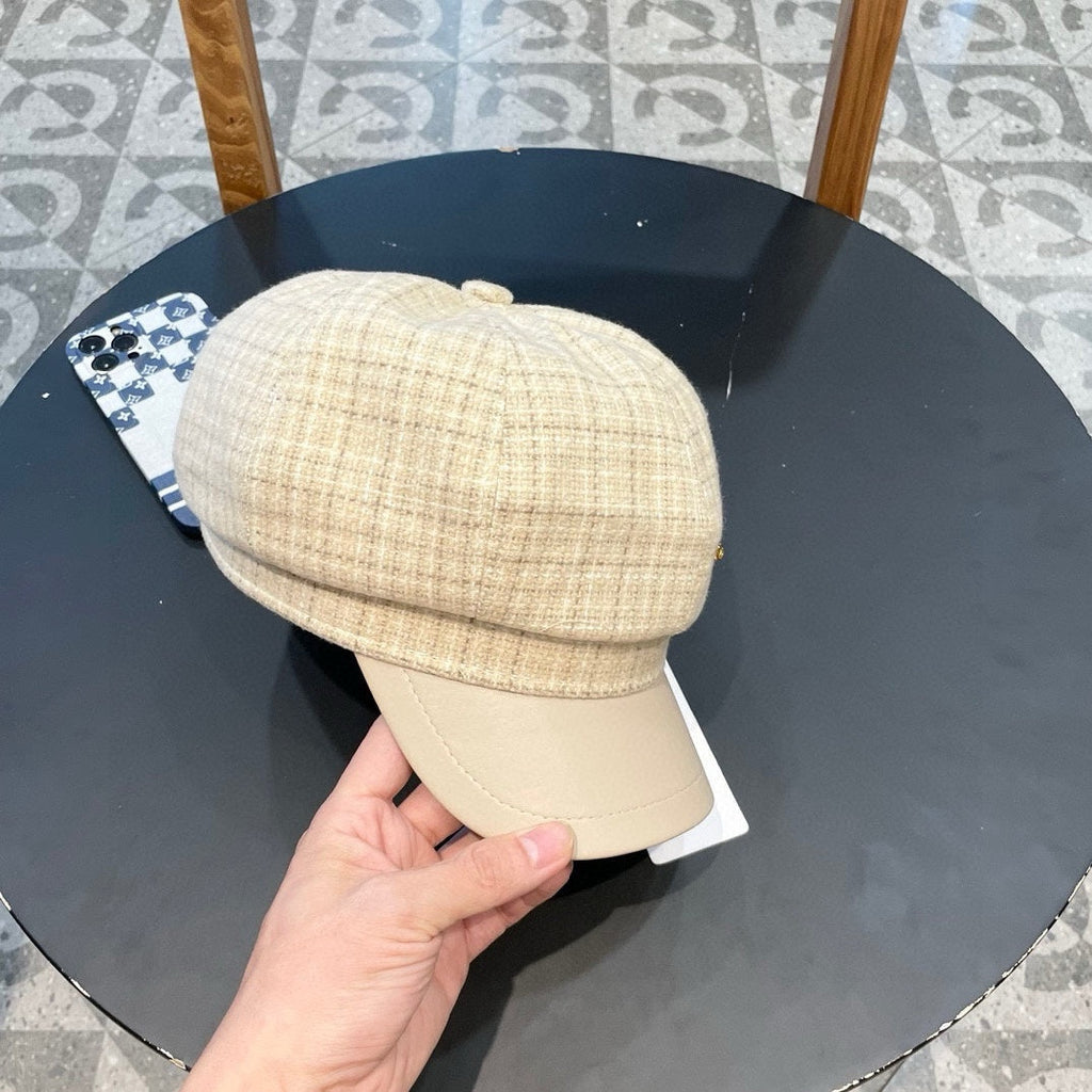 CHANEL NEWSBOY CAP WHITE 430005