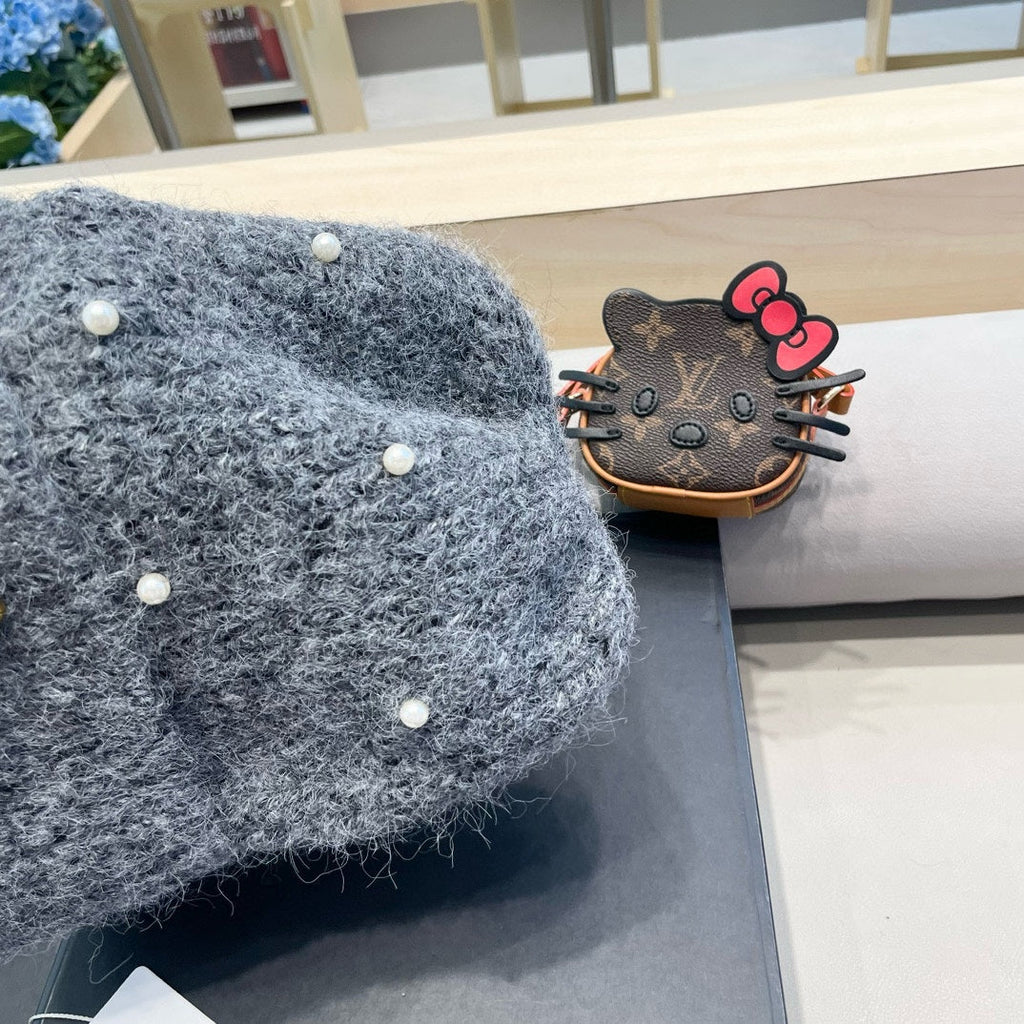 CHANEL BEANIE HAT IN SHARK GRAY WOOL 430083